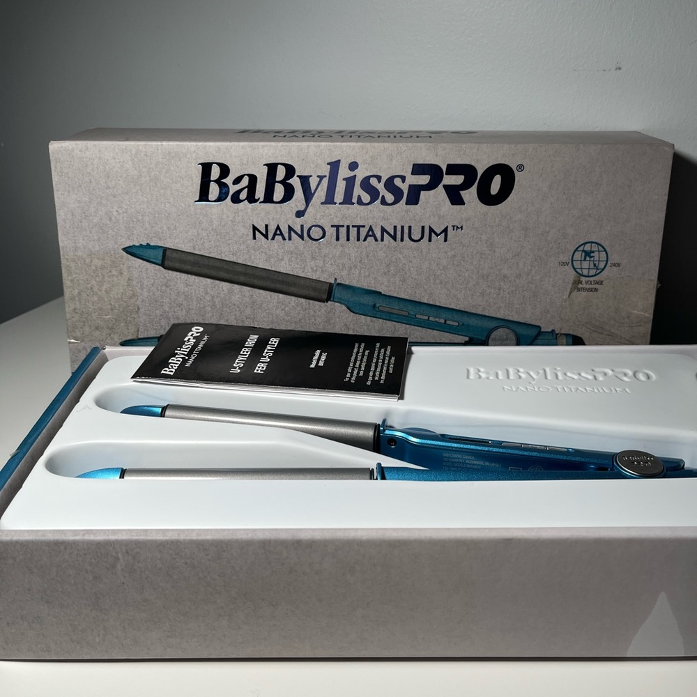 BaBylissPRO Nano Titanium U-Styler in Blue and Silver